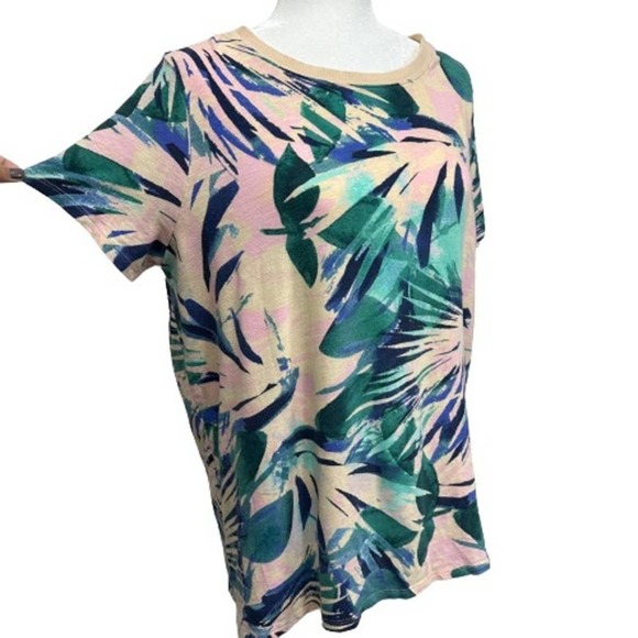 Torrid Palm Print Classic Soft Slub Crew Neck Tee Size‎ 0/LARGE - Picture 5 of 10